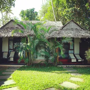 *** Station touristique Les 3 Elephants Inde